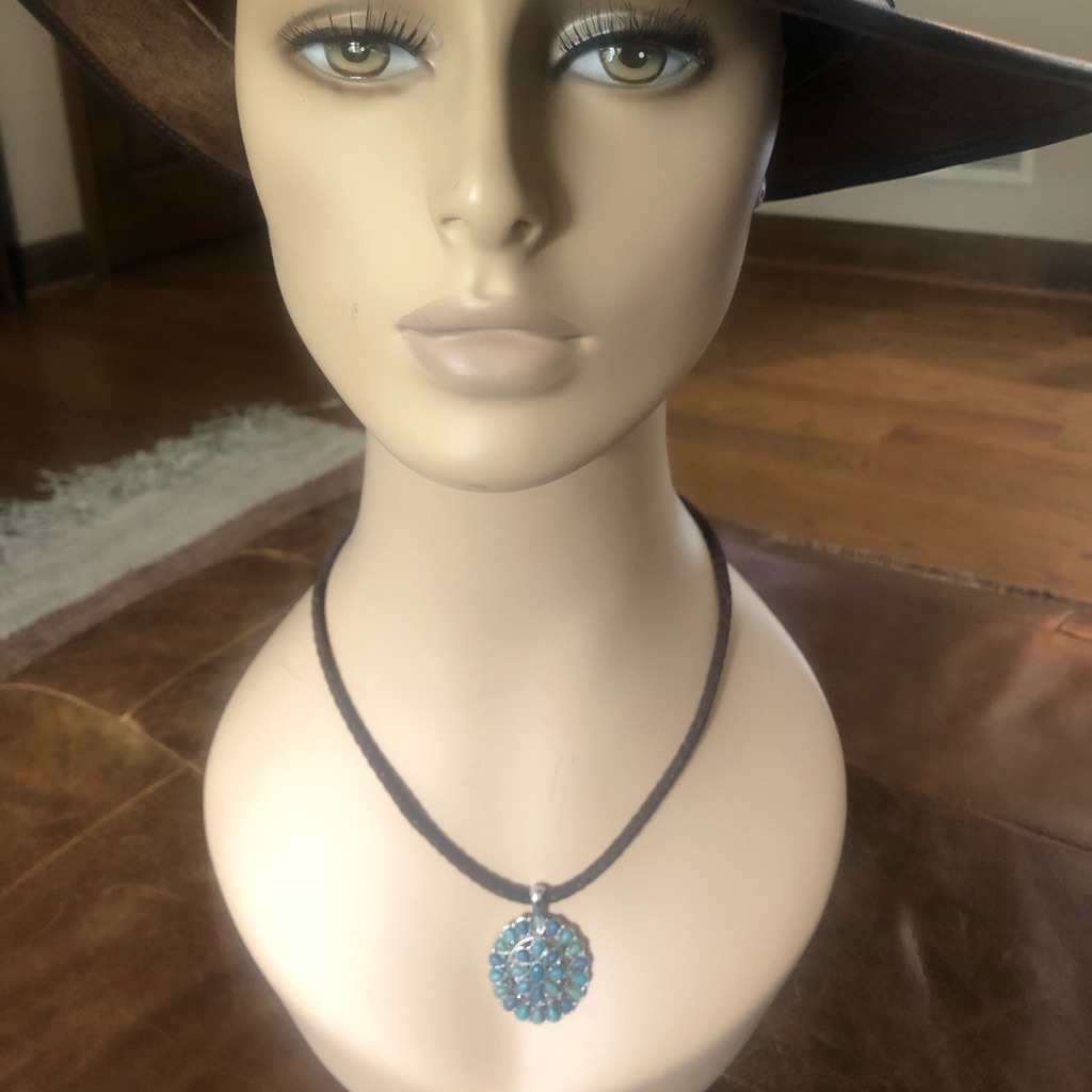 Chaps Boho Necklace 15$